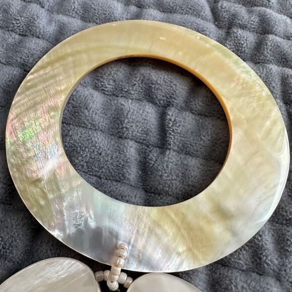 Neiman Marcus Mother of Pearl Statement Necklace – Resort Chic Elegance - Picture 12 of 17